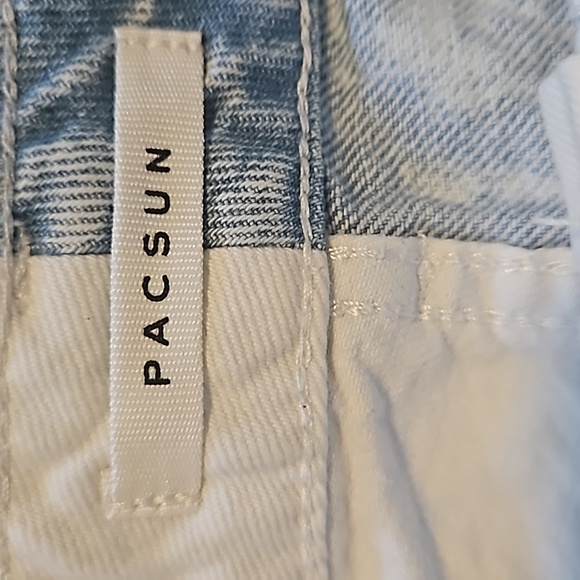 NWOT PacSun split color jean shorts - Picture 3 of 6